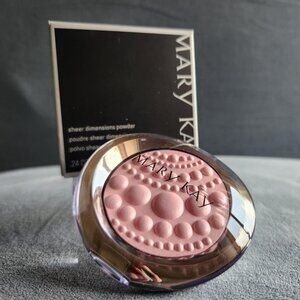 Discontinued Mary Kay Sheer Dimensions Powder in Pearl (Opalescent) - 088357.